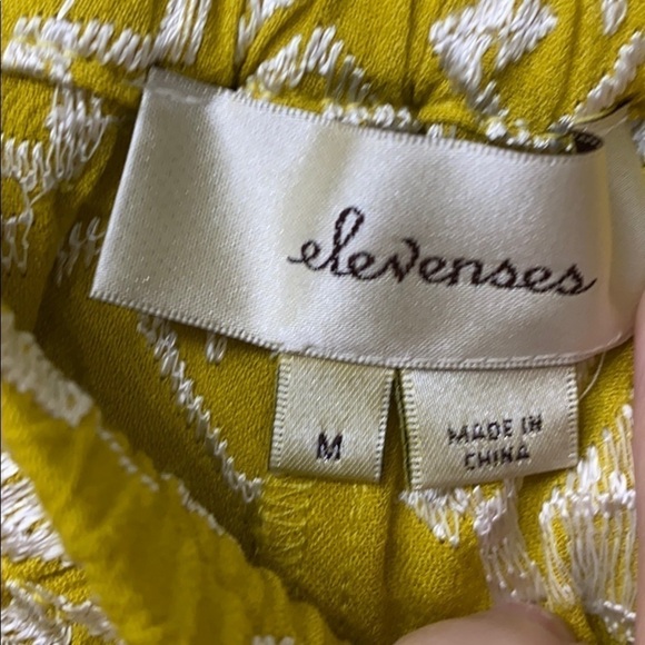 Anthropologie elevenses gold shorts size M… - Picture 9 of 10